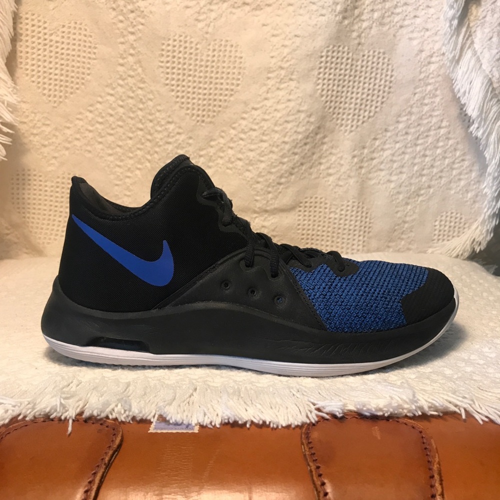Nike Air Versatile III Blue/Black size 10.5